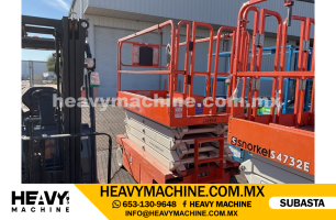 Equipo de elevación Tijera 2016 SNORKEL S4732E