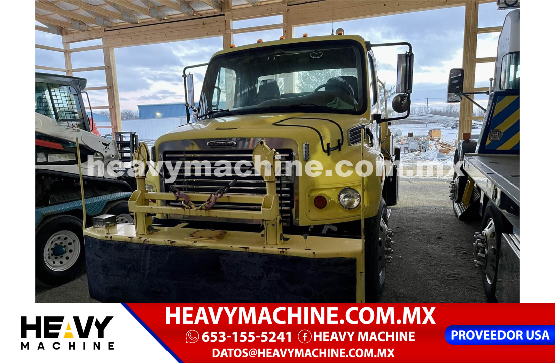 Grúa Arrastre 2002 Freightliner M2 106