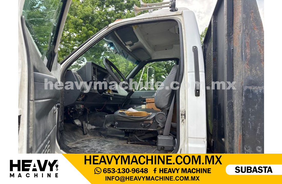 Grúa Articulada 2001 GMC C7500