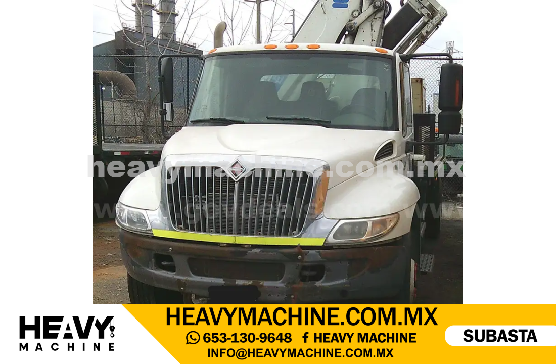 Grúa Articulada 2002 INTERNATIONAL 4400