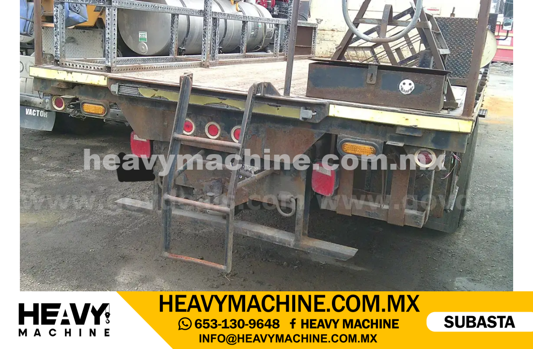 Grúa Articulada 2002 INTERNATIONAL 4400