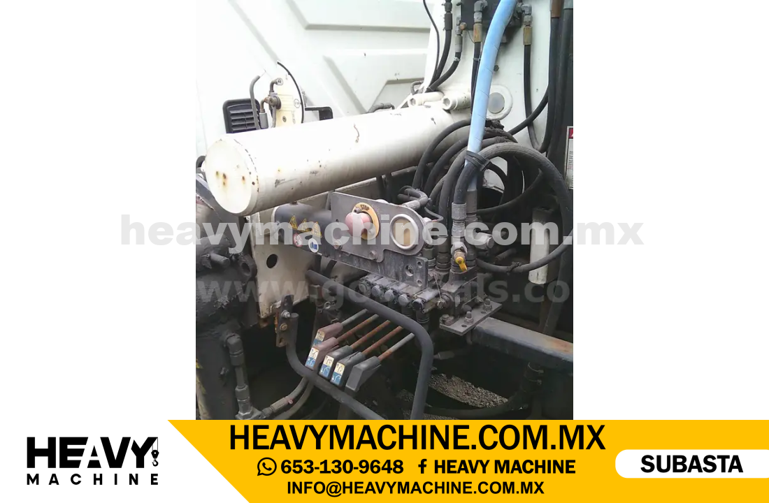 Grúa Articulada 2002 INTERNATIONAL 4400