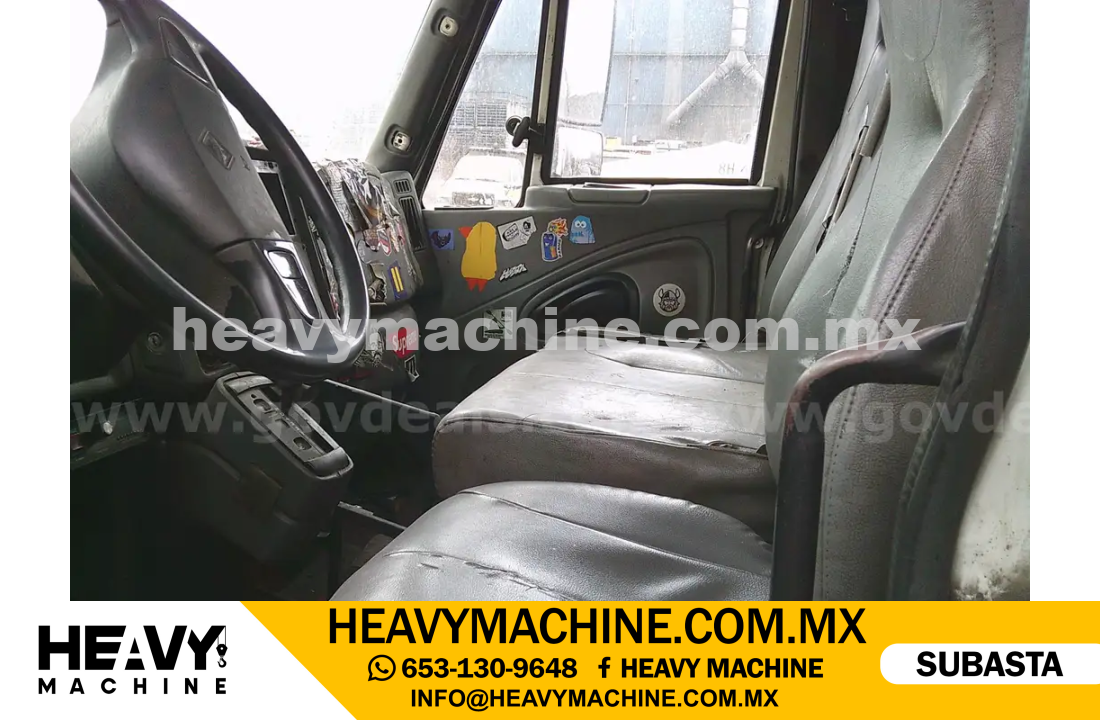 Grúa Articulada 2002 INTERNATIONAL 4400