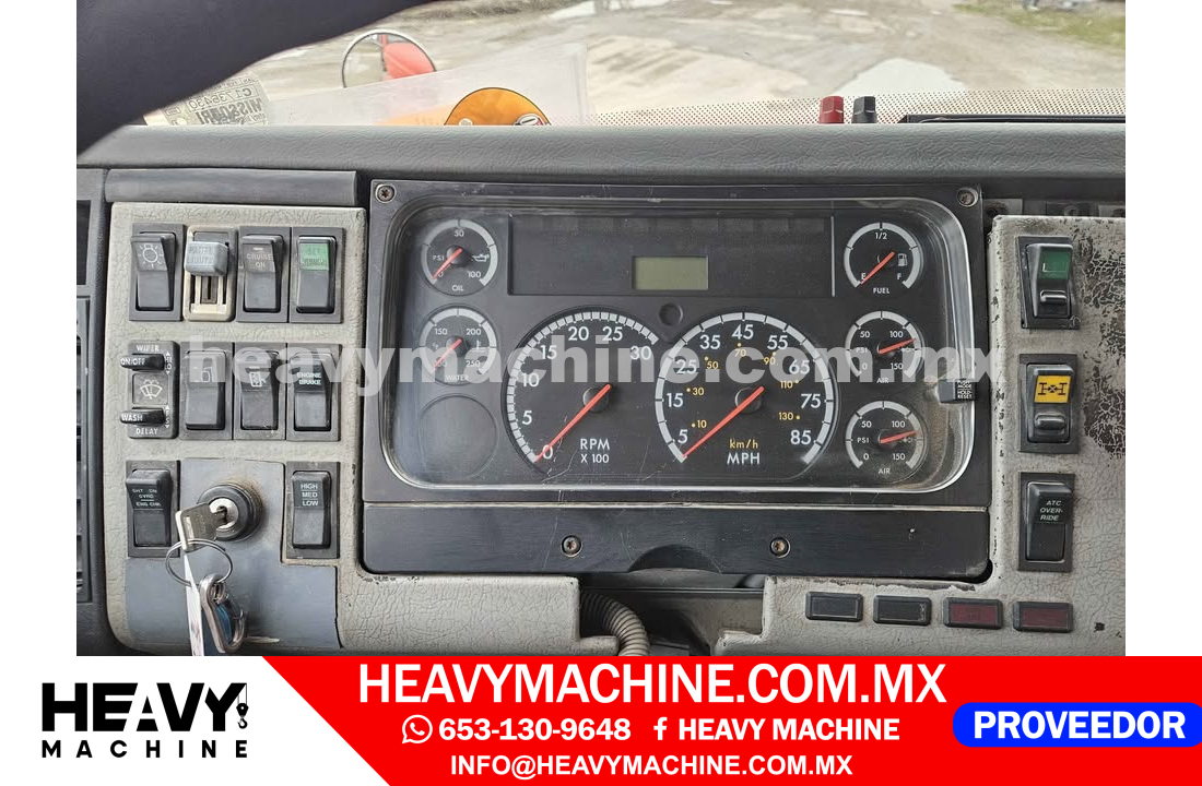 Grúa Articulada 2003 FREIGHTLINER