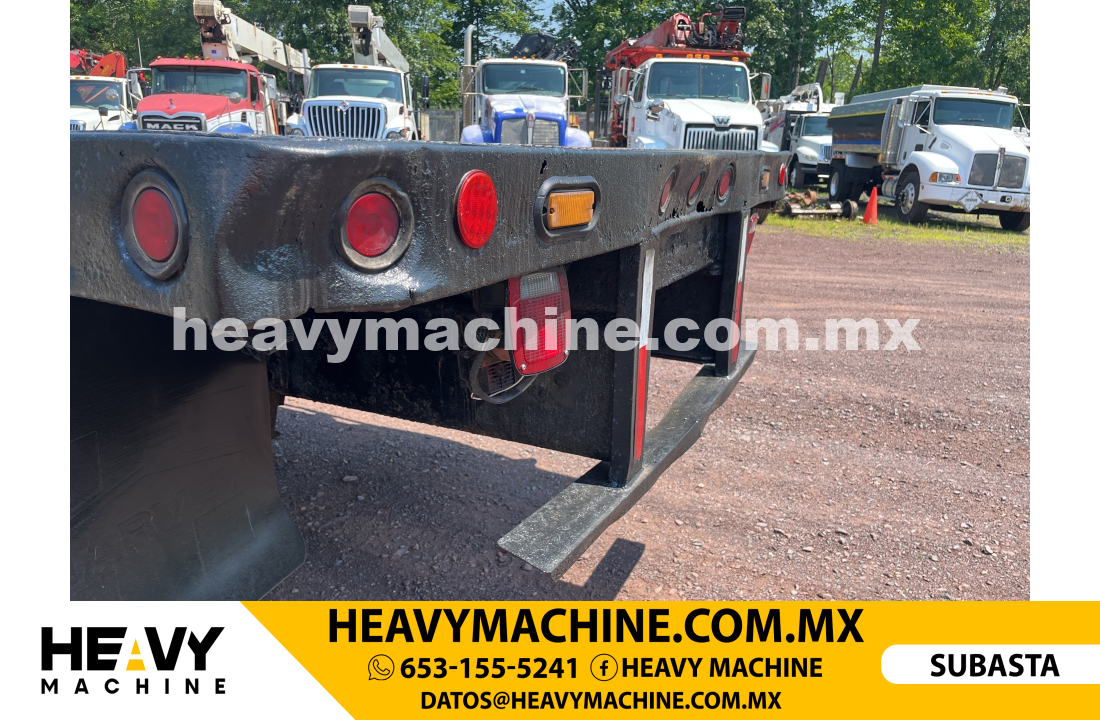 Grúa Articulada 2005 Freightliner M2-112