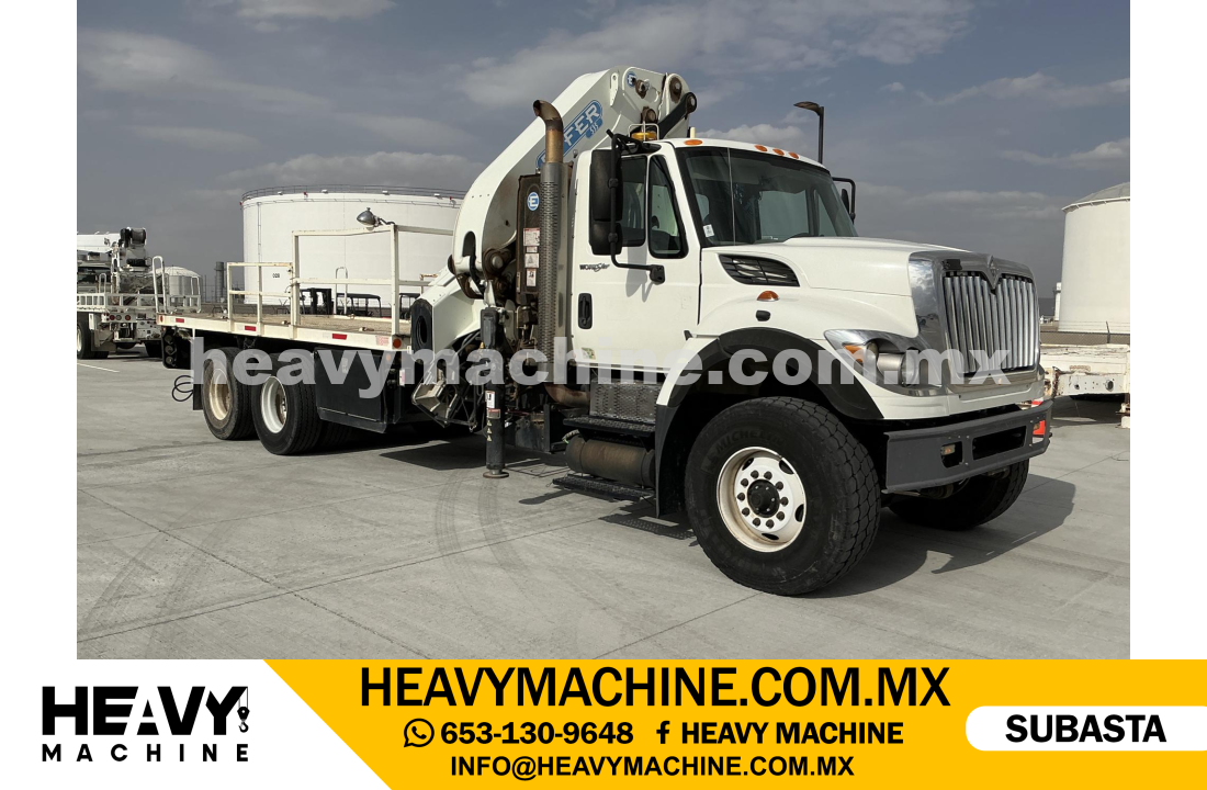 Grúa Articulada 2009 FREIGHTLINER