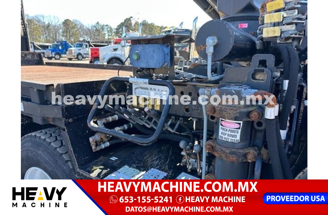 Grúa Articulada 2009 International WORKSTAR 7400