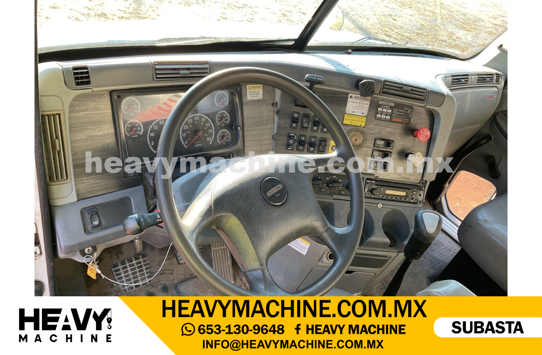 Grúa Articulada 2011 FREIGHTLINER Columbia 112