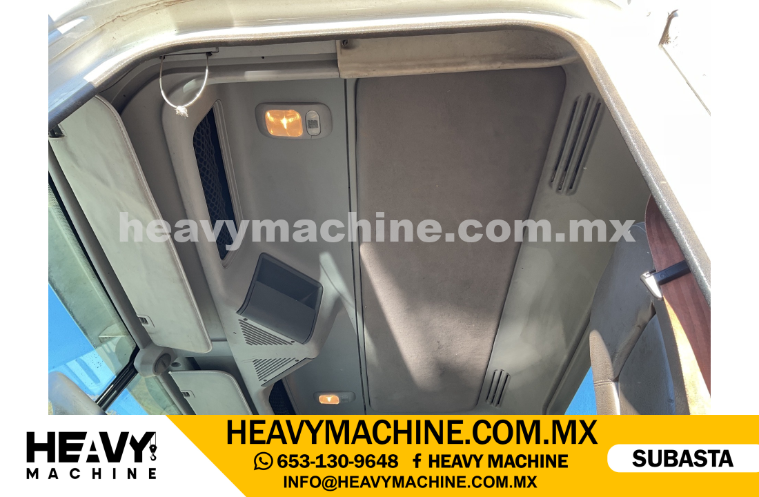 Grúa Articulada 2011 FREIGHTLINER Columbia 112