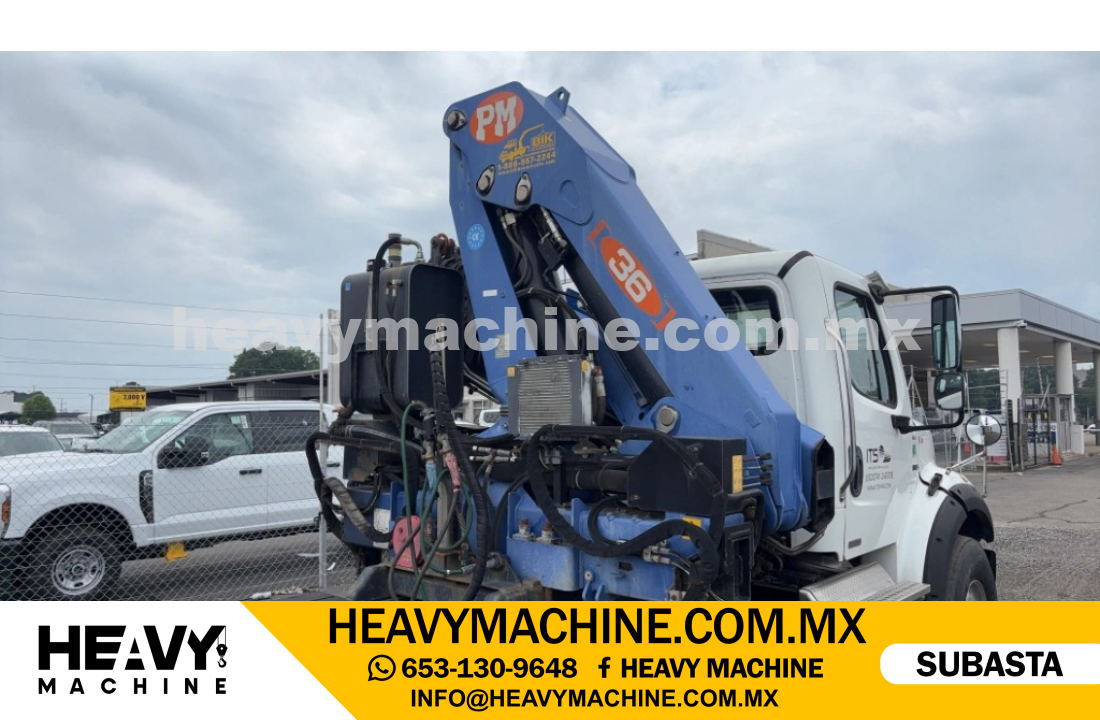 Grúa Articulada 2012 FREIGHTLINER Bussines M2