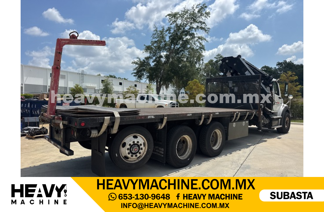 Grúa Articulada 2012 FREIGHTLINER M2 112