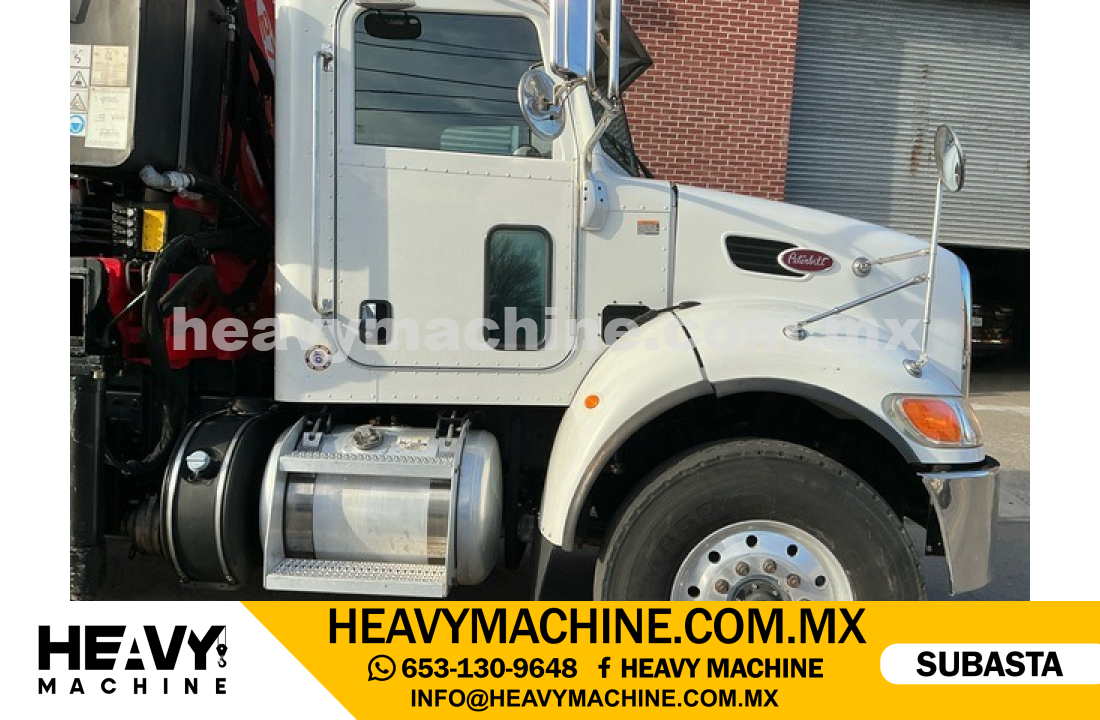 Grúa Articulada 2012 PETERBILT 348