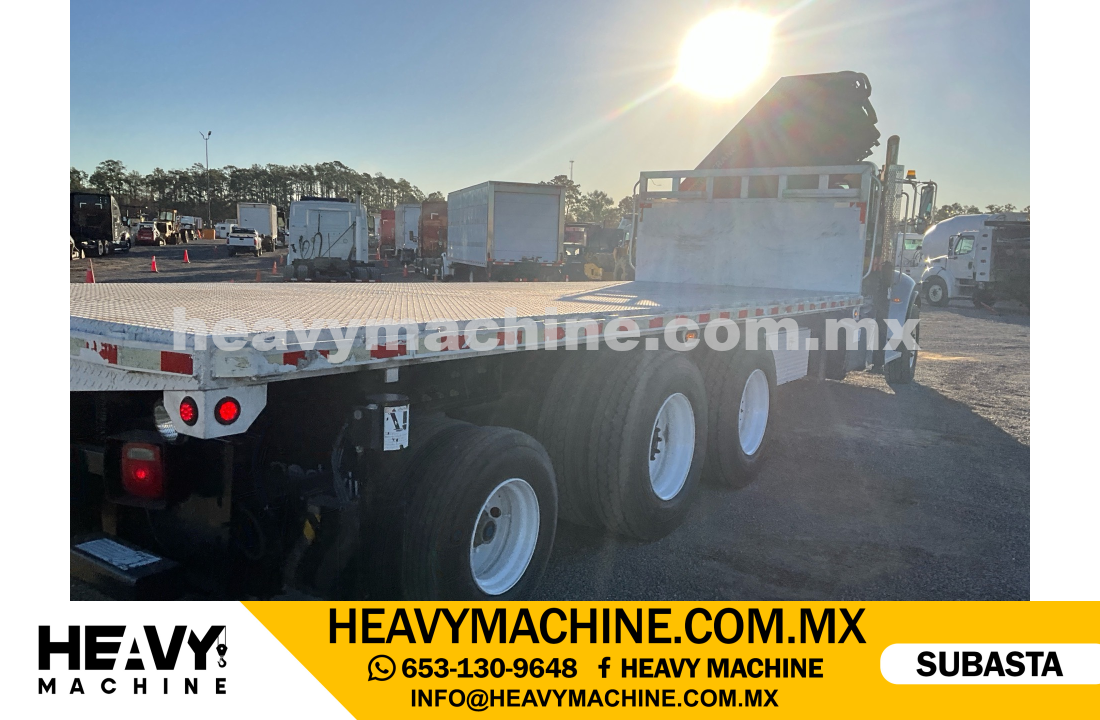 Grúa Articulada 2012 PETERBILT 348