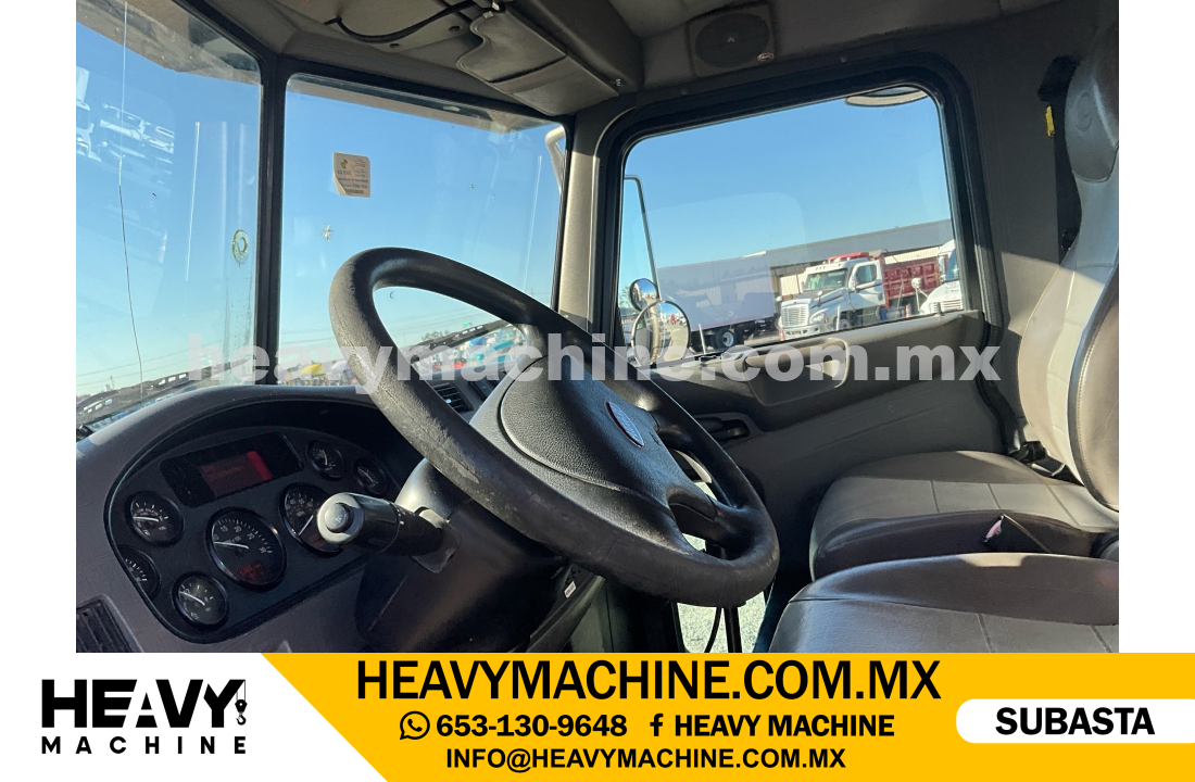 Grúa Articulada 2012 PETERBILT 348