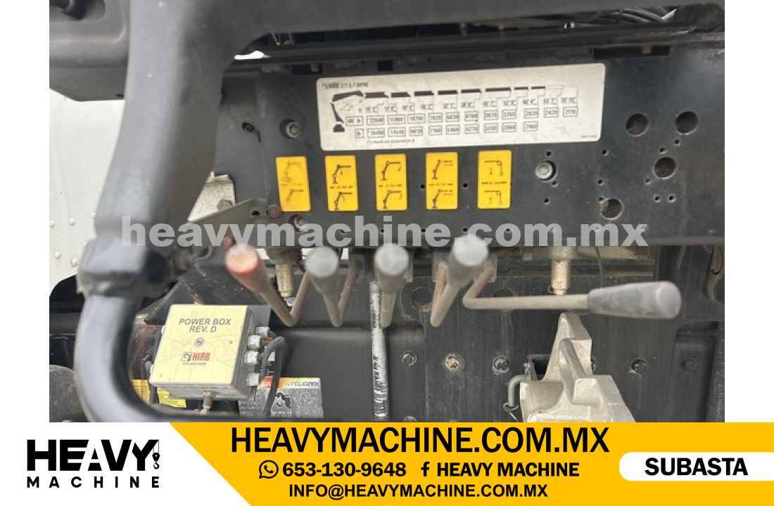 Grúa Articulada 2012 PETERBILT 367