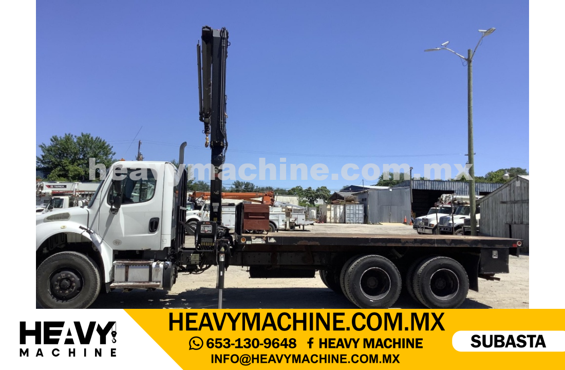 Grúa Articulada 2013 FREIGHTLINER M2106
