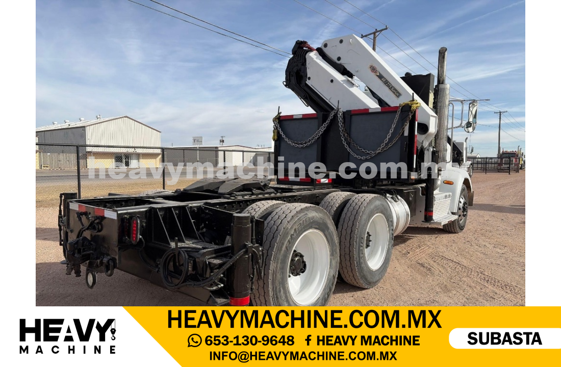 Grúa Articulada 2013 PETERBILT