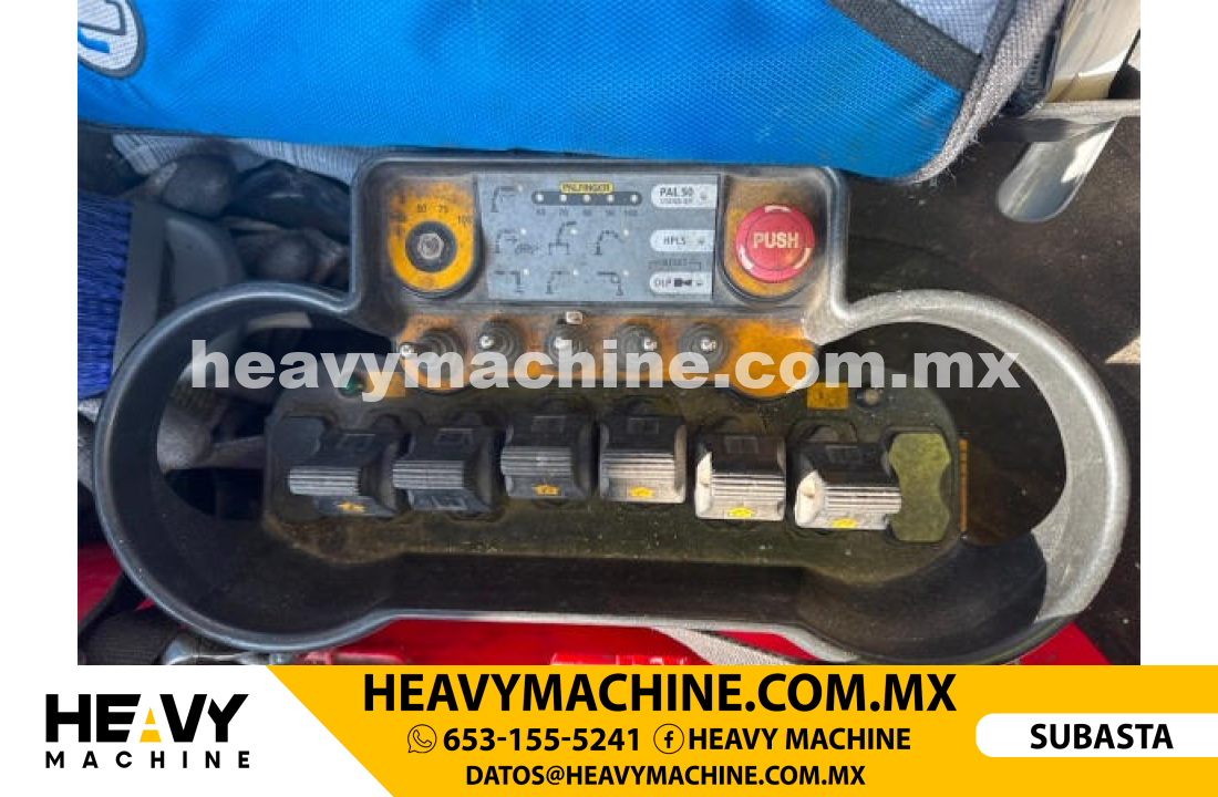 Grúa Articulada 2014 FREIGHTLINER 114SD