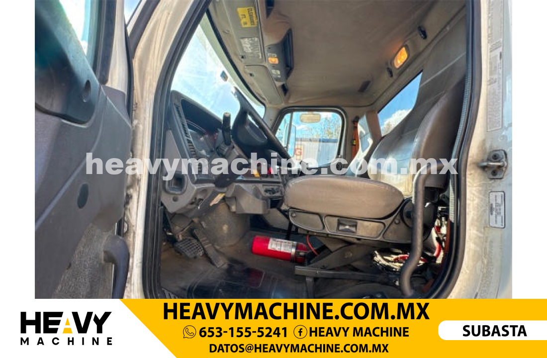 Grúa Articulada 2014 FREIGHTLINER 114SD