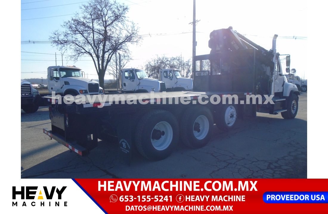 Grúa Articulada 2014 FREIGHTLINER 114SD