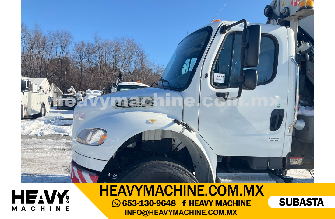 Grúa Articulada 2014 FREIGHTLINER M2106