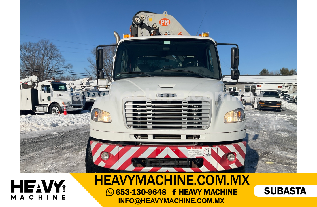Grúa Articulada 2014 FREIGHTLINER M2106