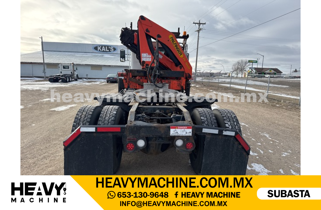 Grúa Articulada 2014 PETERBILT 367