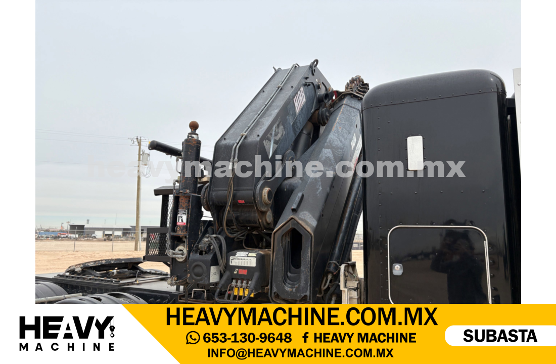 Grúa Articulada 2014 PETERBILT 367