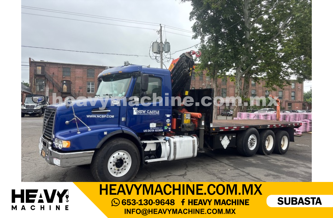 Grúa Articulada 2014 VOLVO VHD