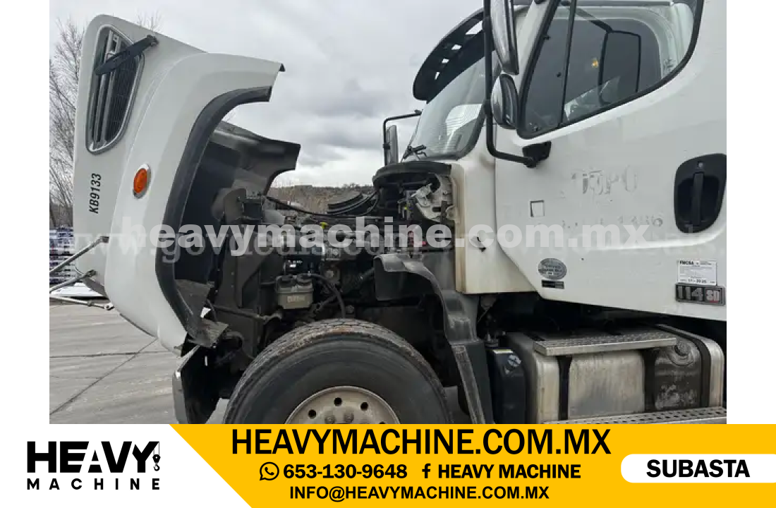 Grúa Articulada 2015 FREIGHTLINER 114SD