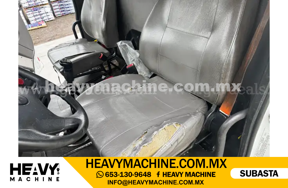 Grúa Articulada 2015 FREIGHTLINER 114SD