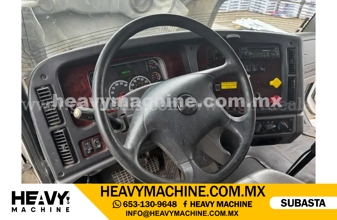 Grúa Articulada 2015 FREIGHTLINER 114SD