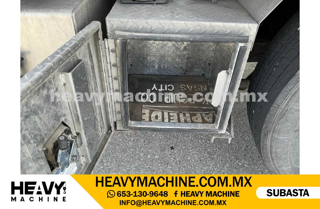 Grúa Articulada 2015 FREIGHTLINER Coronado 122