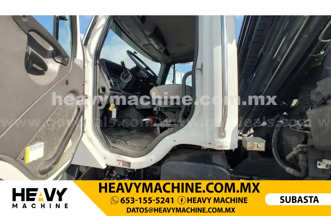 Grúa Articulada 2016 FREIGHTLINER 114SD