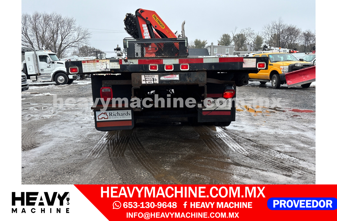 Grúa Articulada 2017 FREIGHTLINER 108SD 8x4