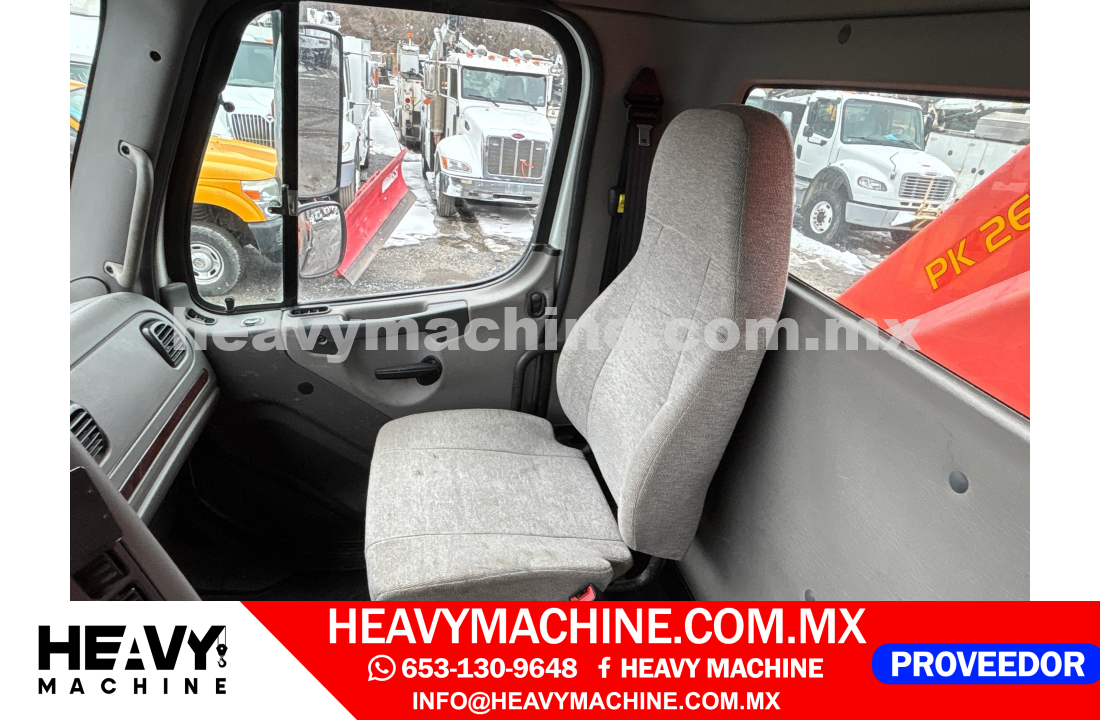 Grúa Articulada 2017 FREIGHTLINER 108SD 8x4