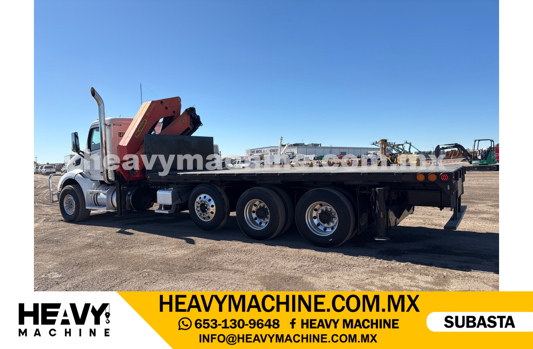 Grúa Articulada 2021 PETERBILT 579
