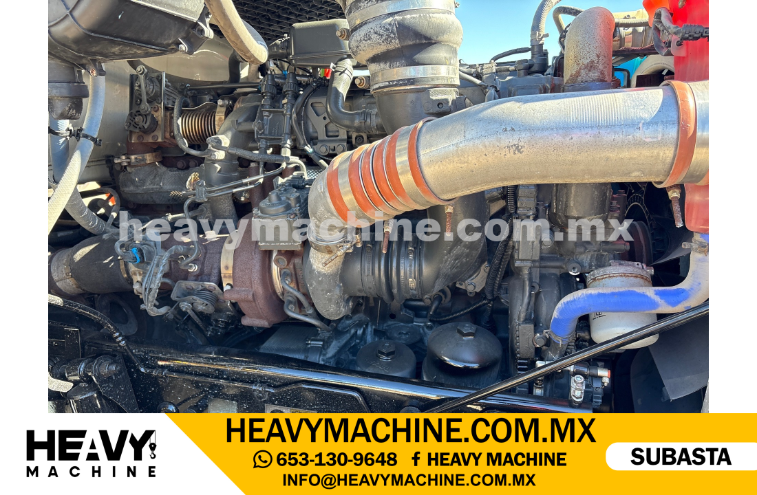 Grúa Articulada 2021 PETERBILT 579