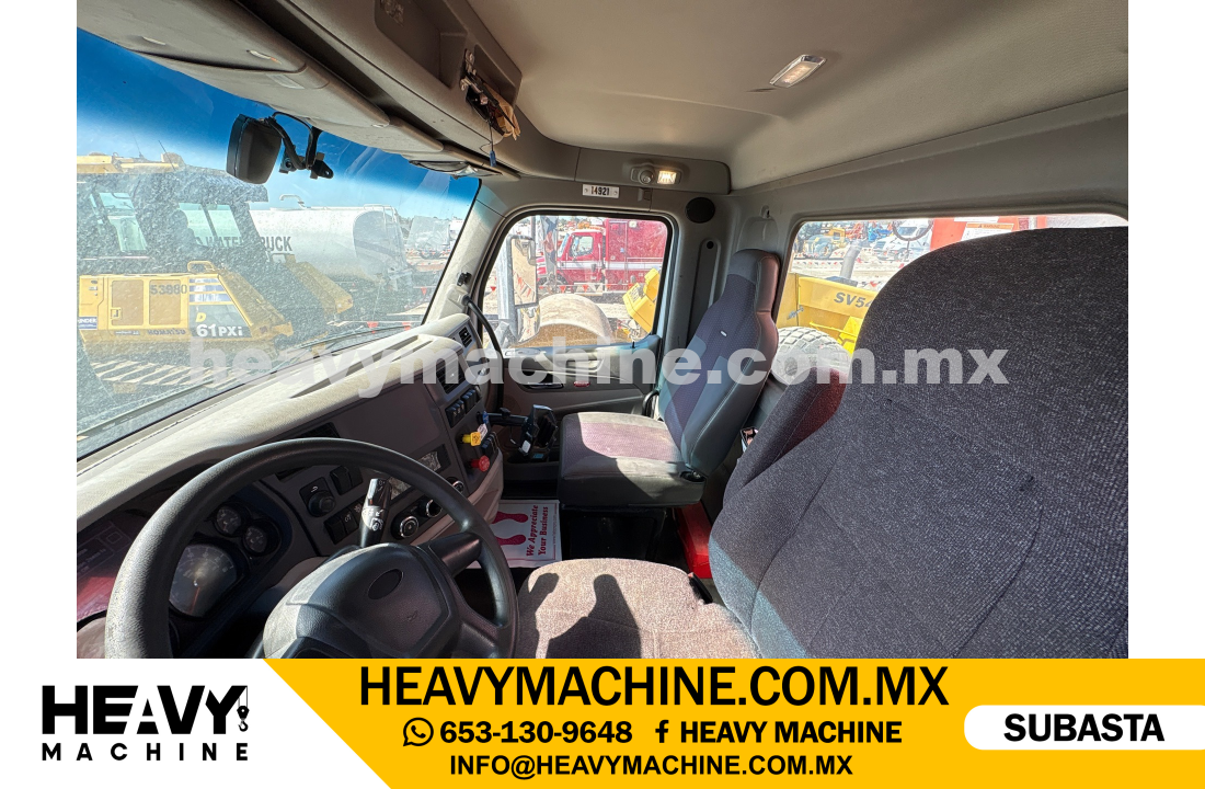 Grúa Articulada 2021 PETERBILT 579