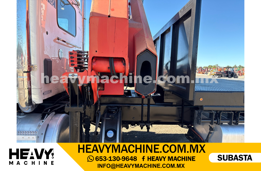 Grúa Articulada 2021 PETERBILT 579