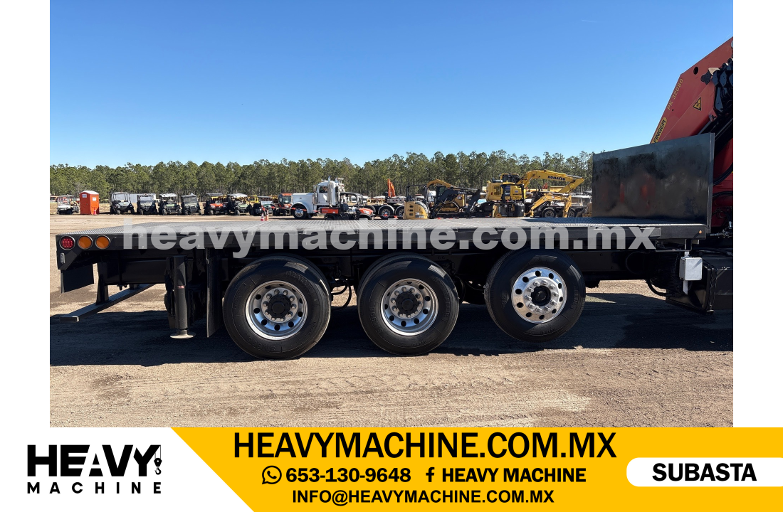 Grúa Articulada 2021 PETERBILT 579