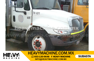 Grúa Articulada 2002 INTERNATIONAL 4400