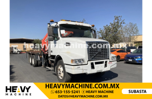 Grúa Articulada 2004 VOLVO VHD