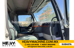 Grúa Articulada 2004 VOLVO VHD