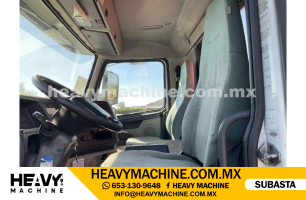 Grúa Articulada 2004 VOLVO VHD