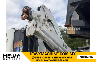 Grúa Articulada 2010 FREIGHTLINER m2