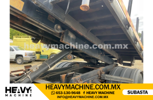 Grúa Articulada 2010 FREIGHTLINER m2