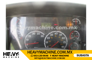 Grúa Articulada 2013 FREIGHTLINER M2 112