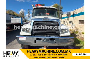 Grúa Articulada 2014 FREIGHTLINER 114SD