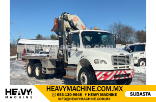 Grúa Articulada 2014 FREIGHTLINER M2106